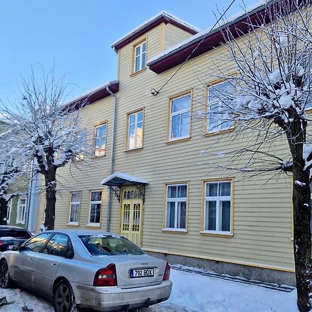 Tolstoi Scandinavian 1 Bedroom Apartment + Free Parking Tartu Esterno foto