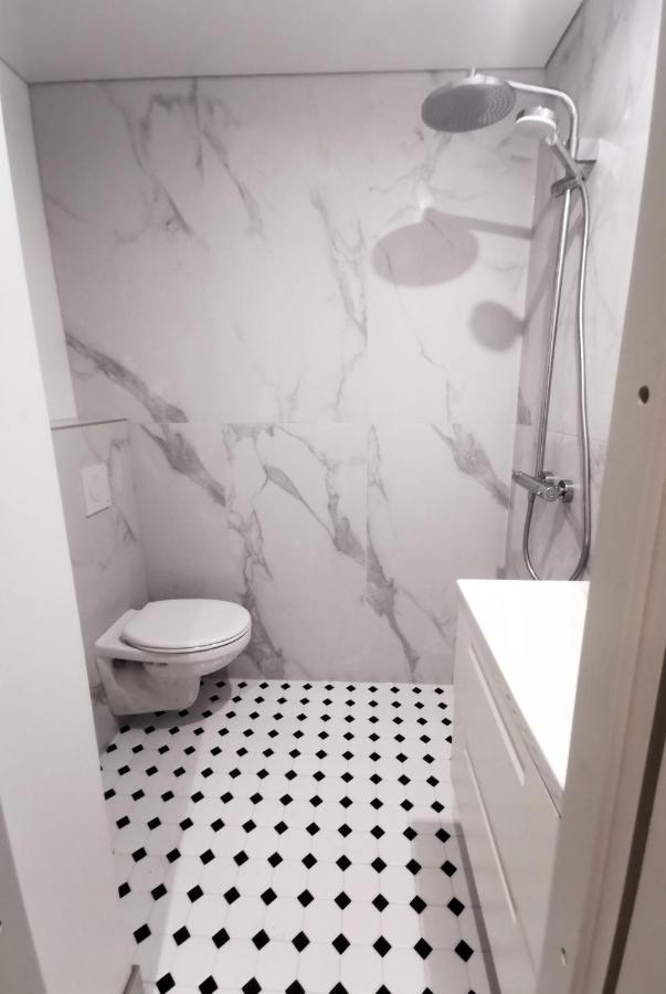 Tolstoi Scandinavian 1 Bedroom Apartment + Free Parking Tartu Esterno foto